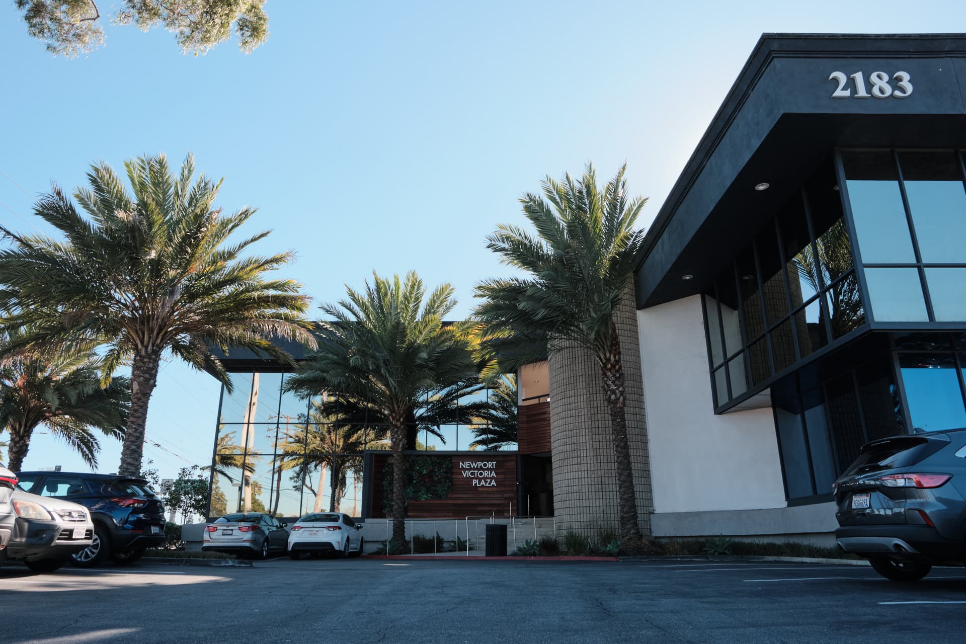 Newport-Victoria Plaza - Unit 220X